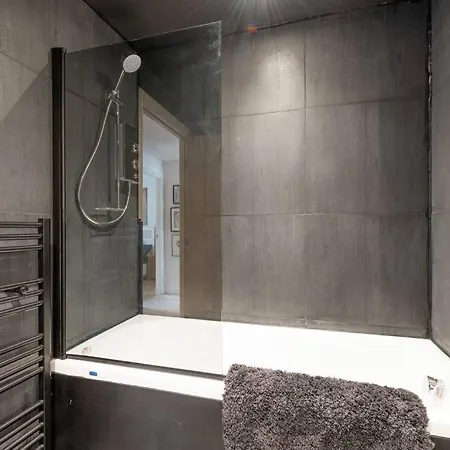 Calming Sea View City Apartment Edinburgh Exterior photo