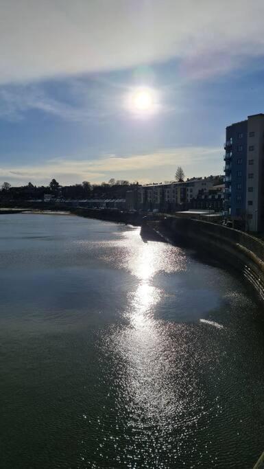 Calming Sea View Apartment Edinburgh
